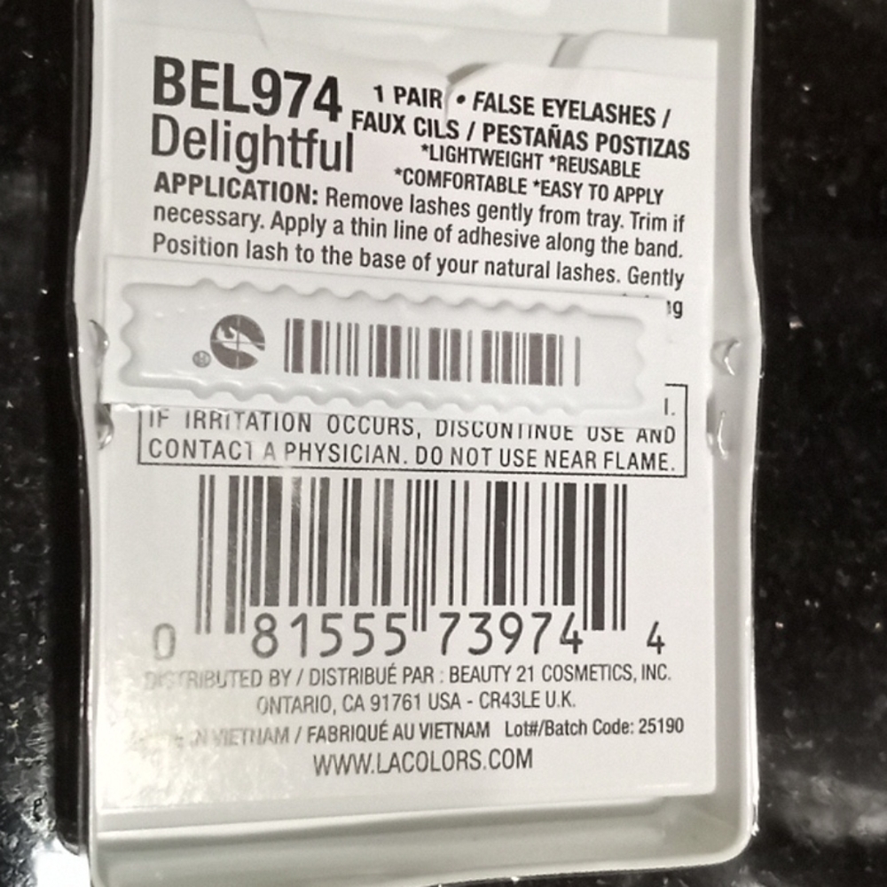 LA Colors dramatic lash delightful 974 Black (890) - Picture 2 of 3